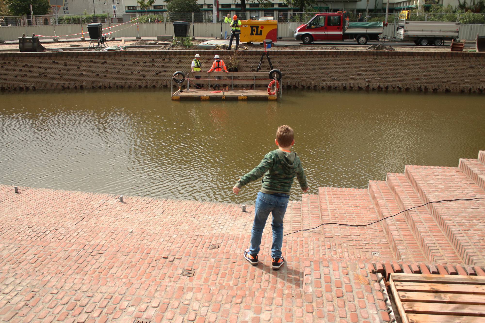 Child at the quays