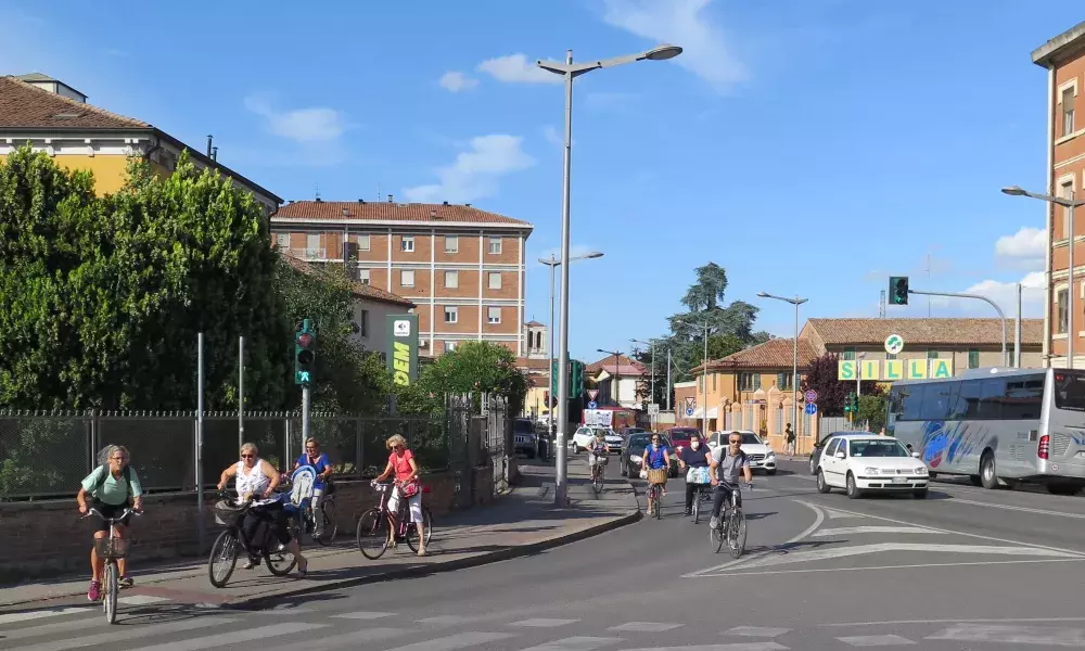 commuters in Ferrara