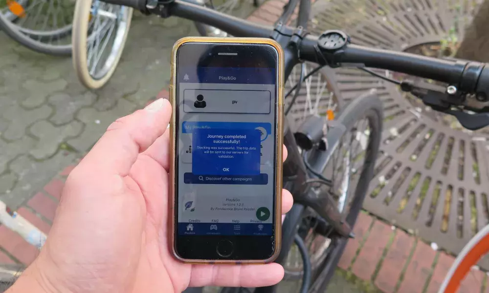 photo of user ending bike trip with app