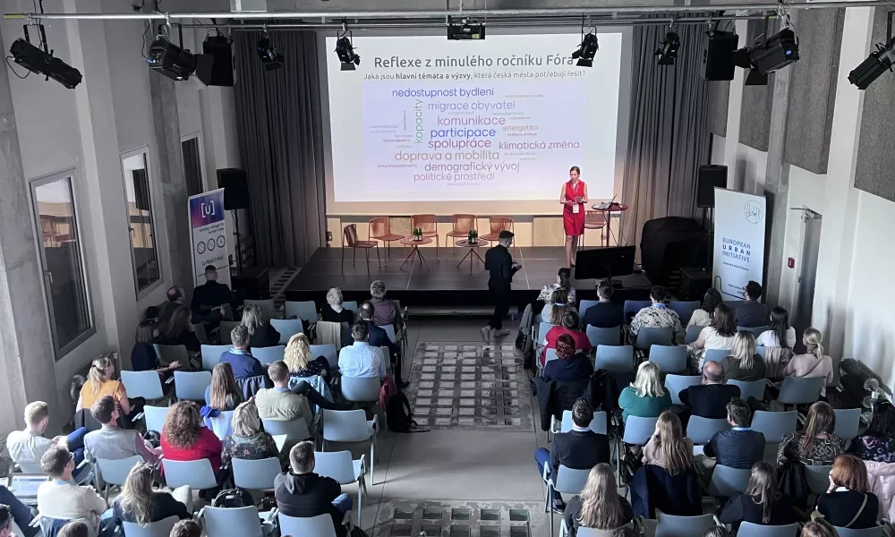 Plenary session at Fórum pro města