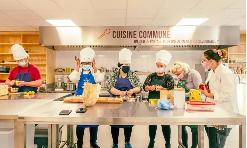 Cooking workshop © Cuisine Commune de Chaud Bouillon ! - J. Quispe Leuridan Cooking workshop © Cuisine Commune de Chaud Bouillon ! - J. Quispe Leuridan