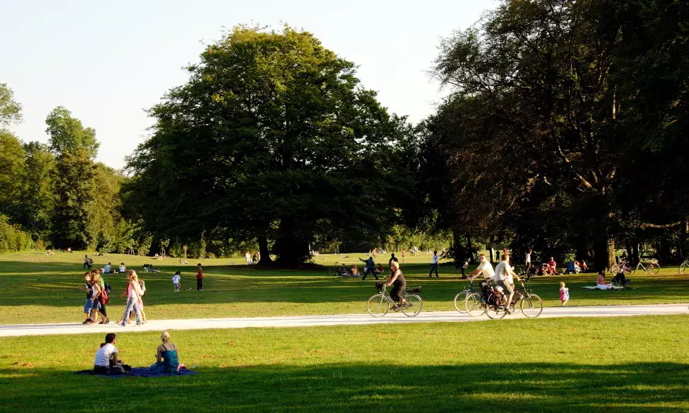 Image: Ignacio Brosa Unsplash green space with people