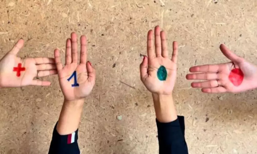 innovation actions EUI.jpg 4 palms of people, on each palm is a writing that together says + 110