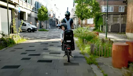 Family cargo bike