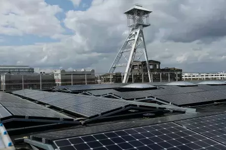 PVs at VITO/EnergyVille (source: VITO/EnergyVille) PVs at VITO/EnergyVille (source: VITO/EnergyVille)