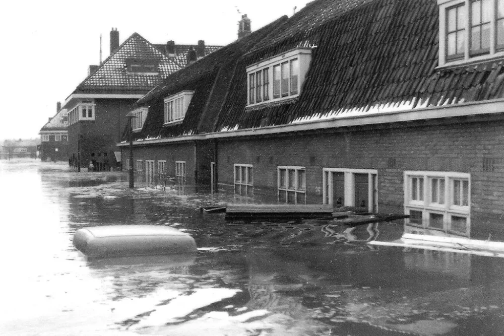 1960s flooding in Tuindorp Oostzaan 1920s © Historisch Archief Tuindorp Oostzaan
