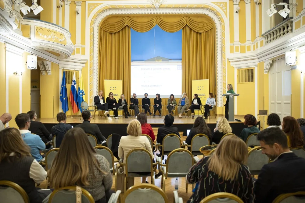 MAG-NET local alliance partners during the transfer site visit 