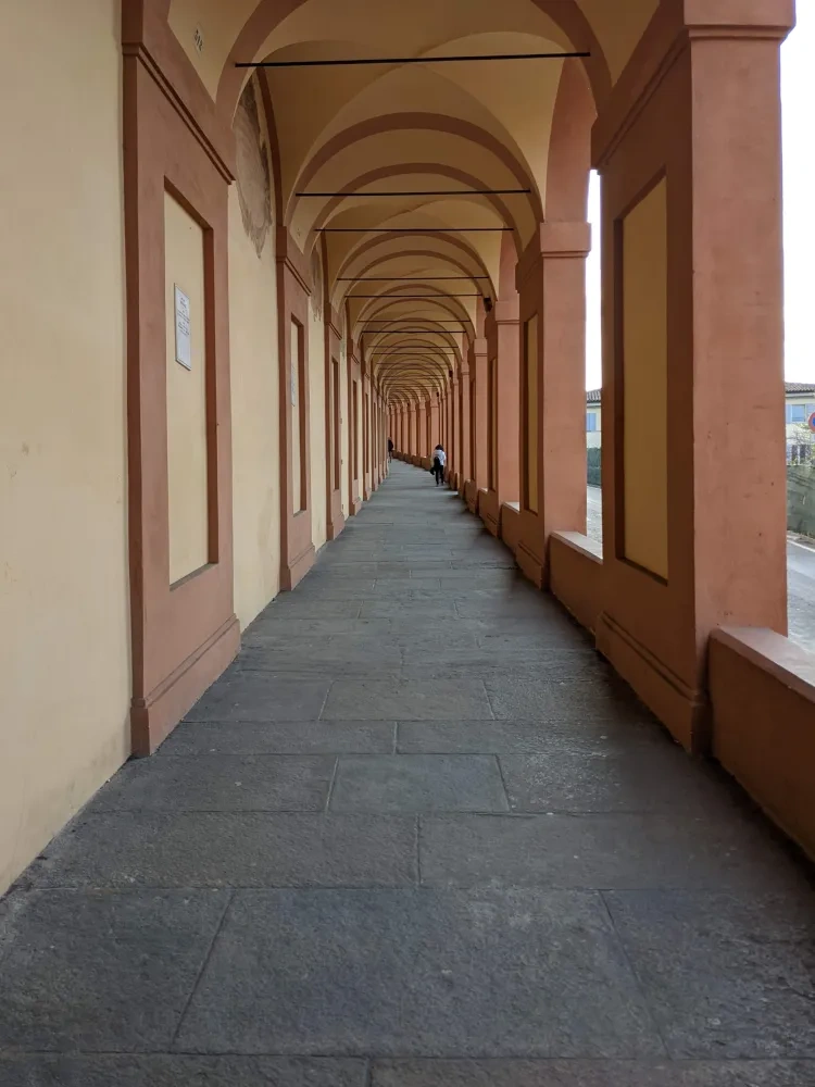 - The system of San Luca porticos in Bologna, over 3.5 km long, has provided shelter from the sun and rain for centuries, even outside the city center. (Copyright Comune di Bologna))