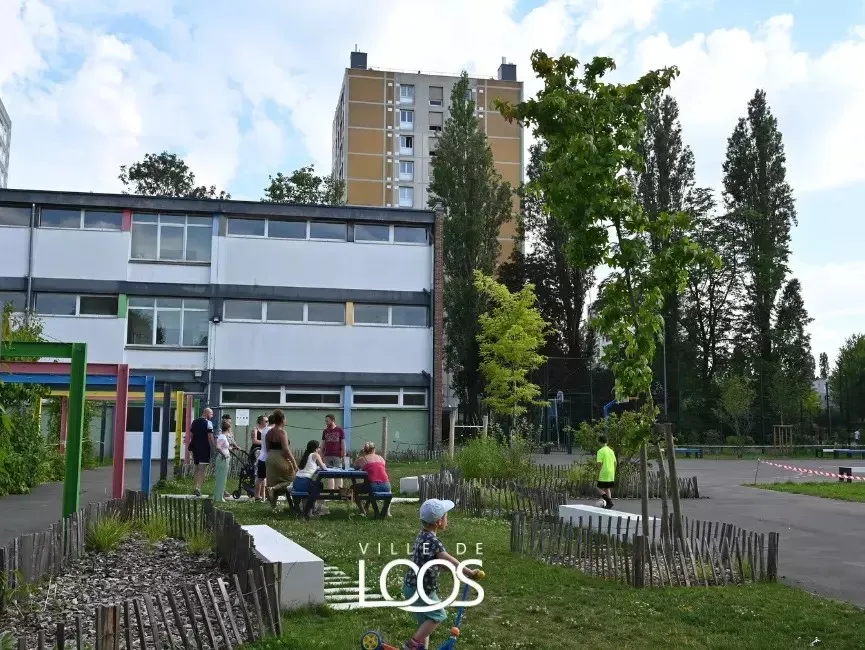 school Sand Daudet